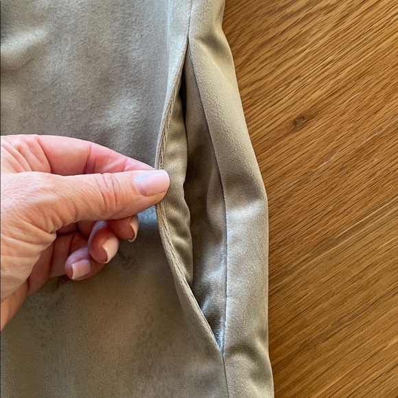 Vince | Velvet Blazer - Picture 10 of 11